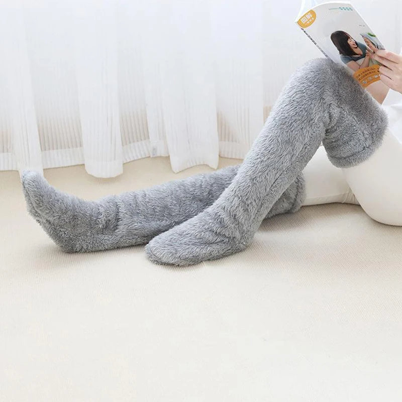 Cuddly Overbnee Fleece Socks