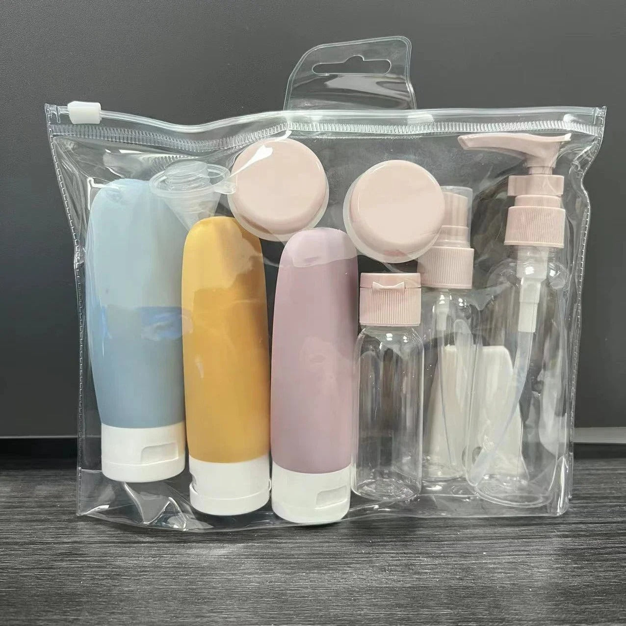 Reisflessenset voor cosmetische producten