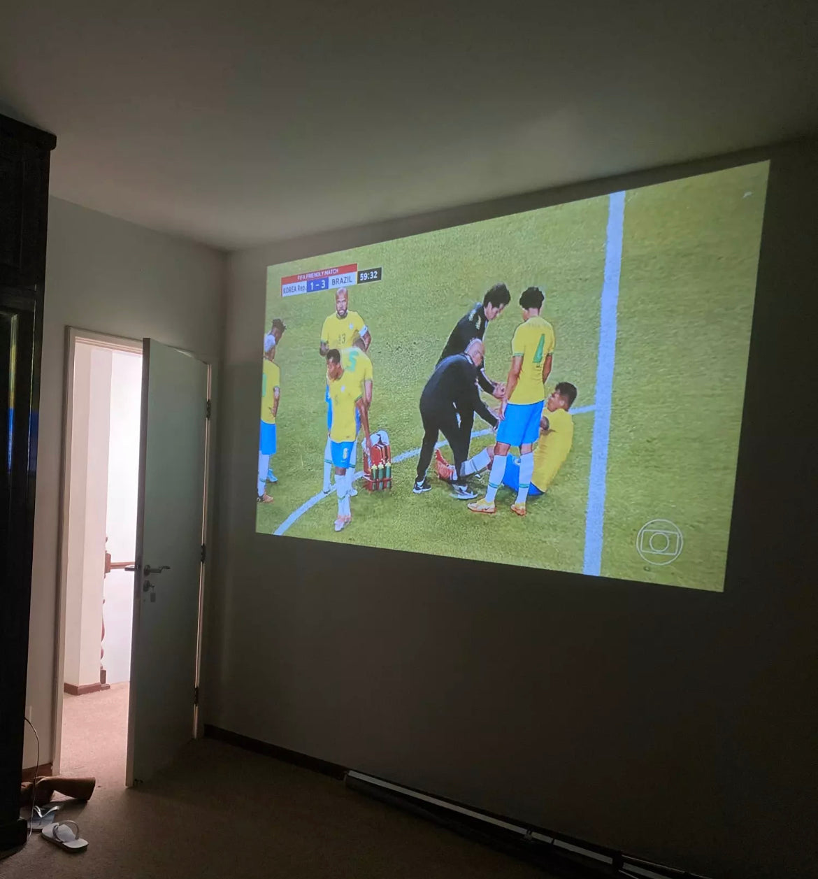 SkyProjector | Heldere, duidelijke projectie van uw favoriete inhoud - waar u maar wilt!